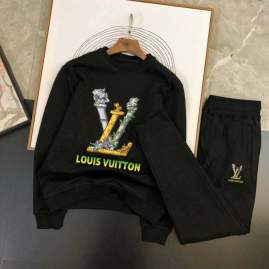 Picture of LV Sweater Suits _SKULVM-5XLkdtn2741000